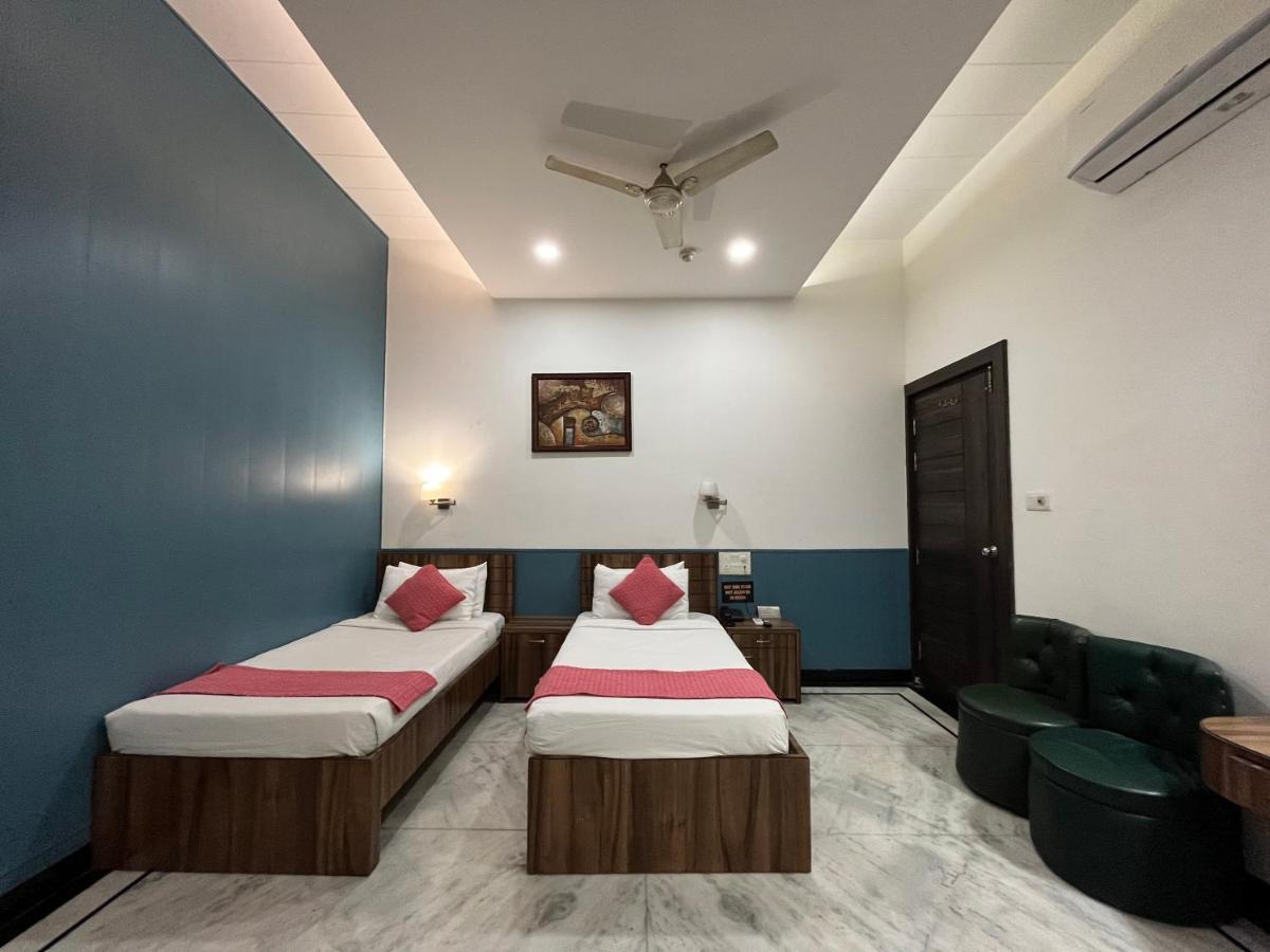 Hotel Moti Palace Agra  Esterno foto