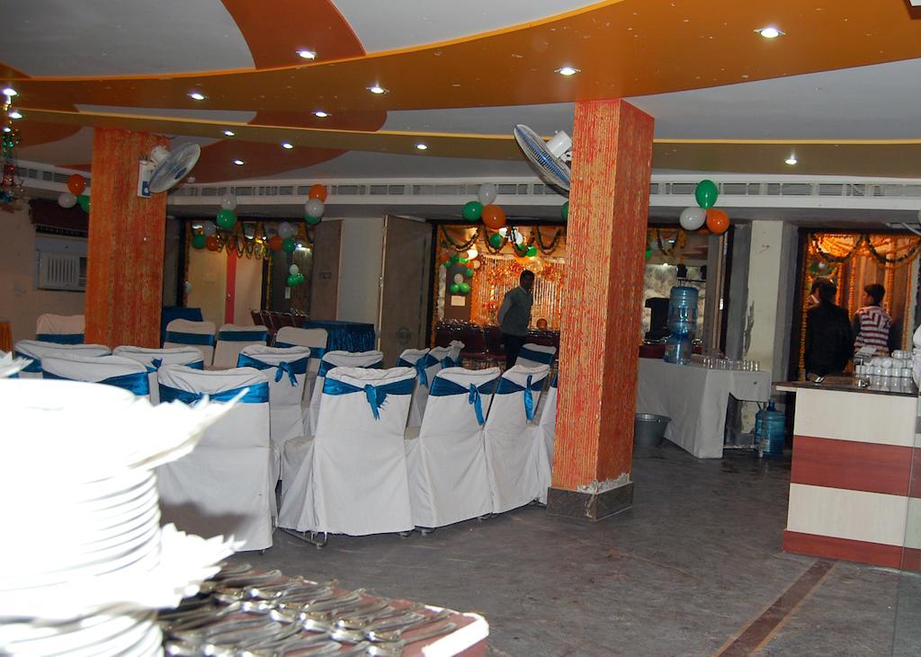 Hotel Moti Palace Agra  Esterno foto
